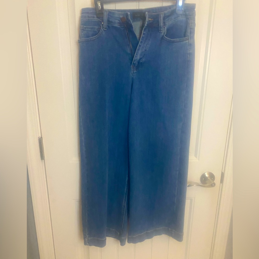 Risen wide leg jeans EUC